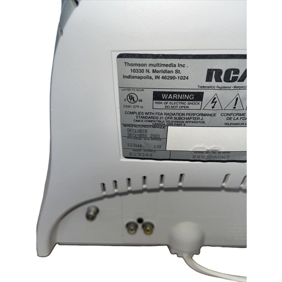 RCA Model E13344 13" CRT Color Television TV Retro Gaming - Tested With Remote - Picture 11 of 11